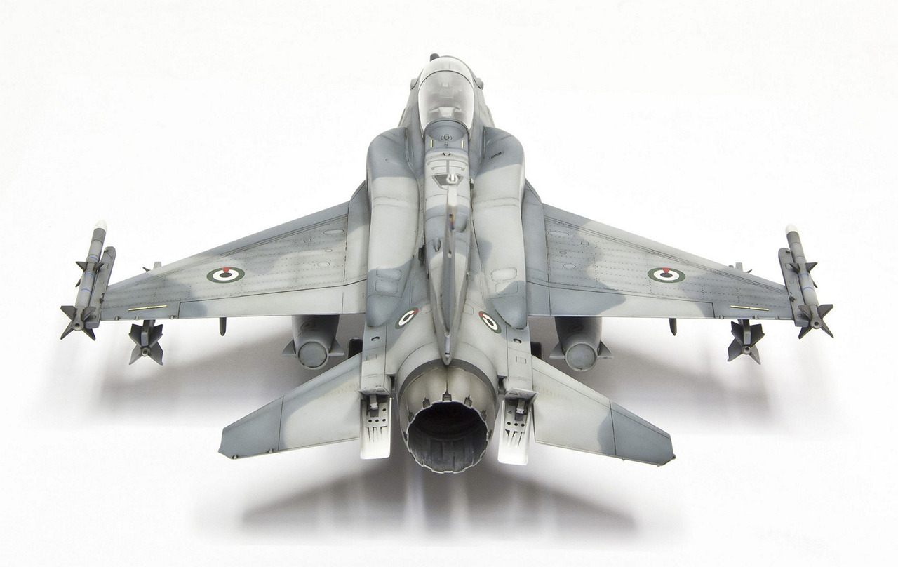 F16_15.jpg