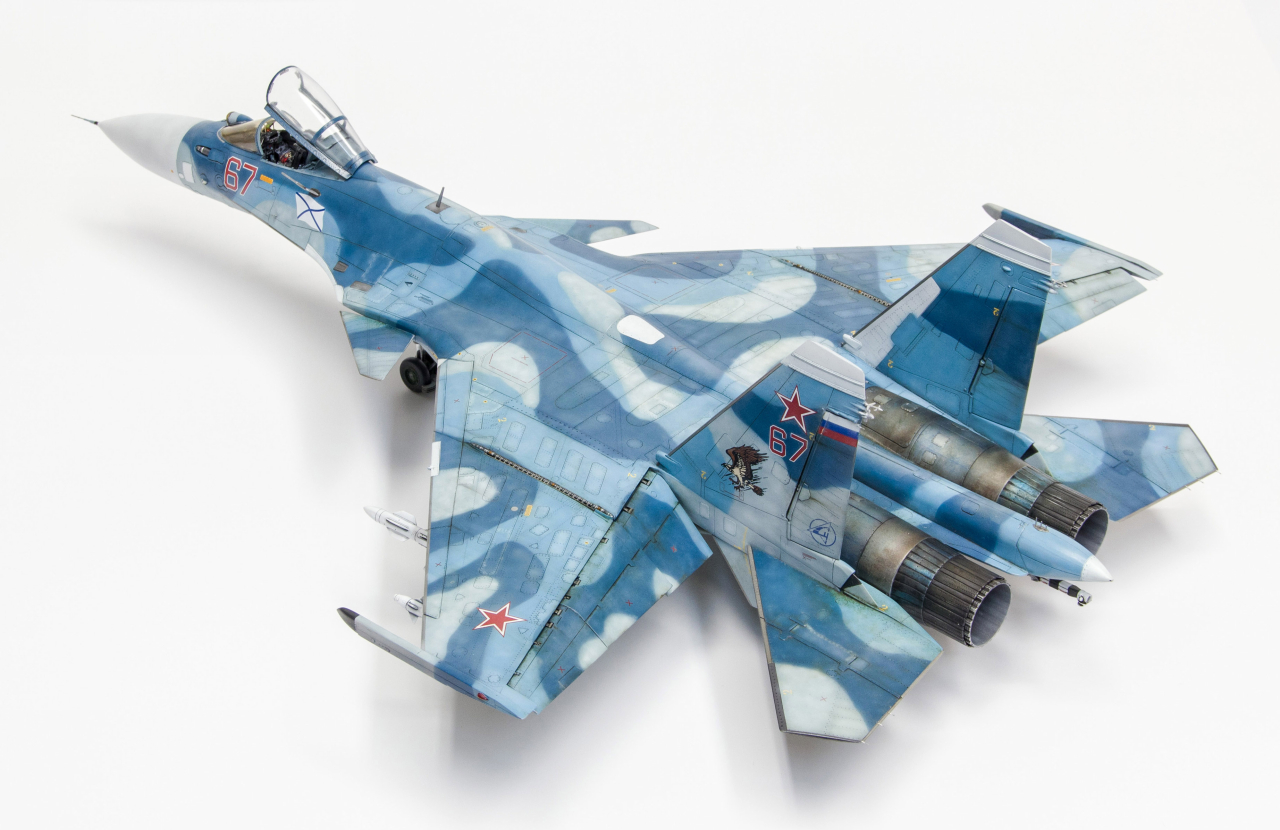 Su33_01.jpg