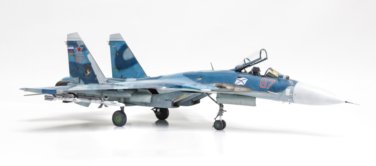 Su33_03.jpg