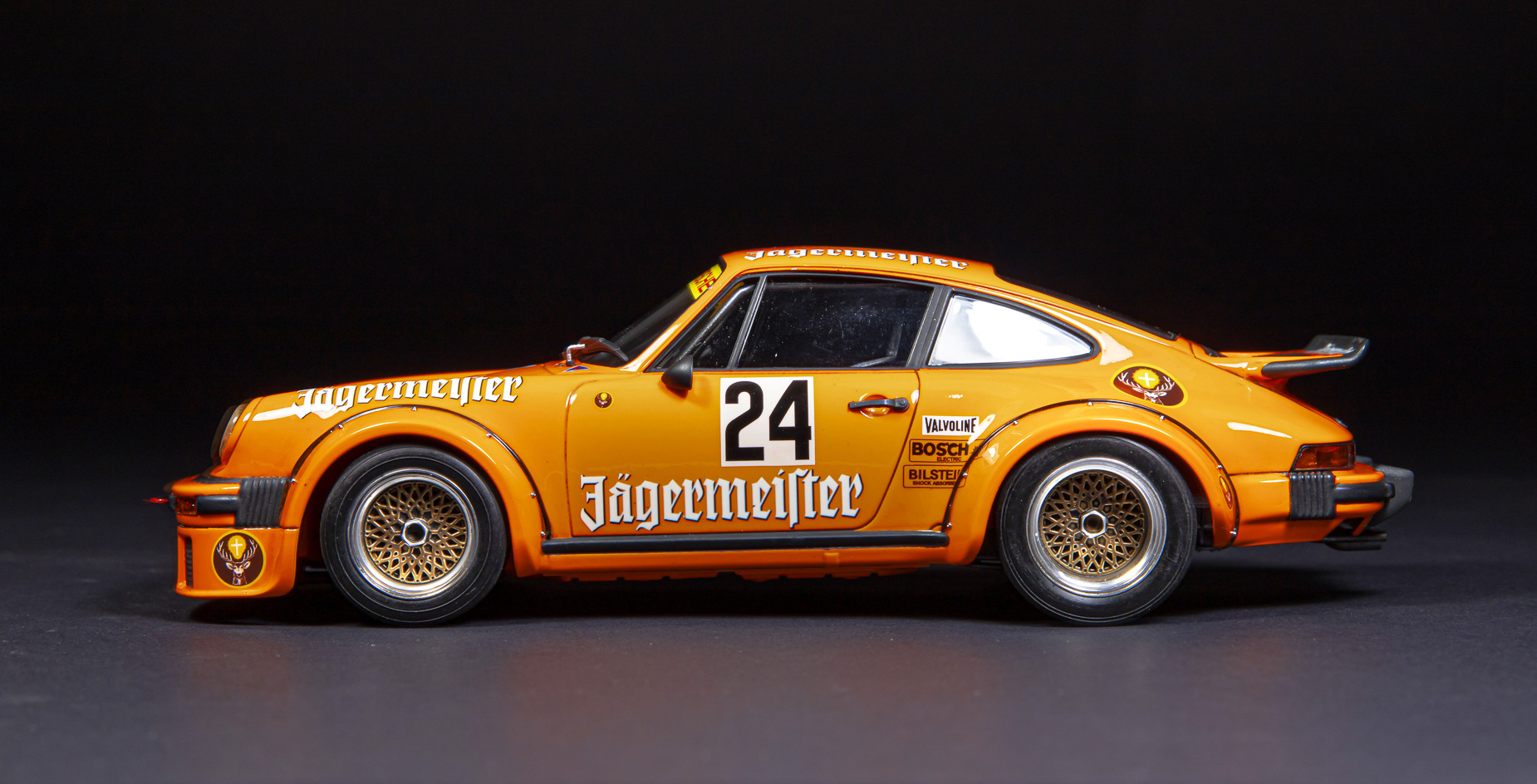 Porsche_05.jpg
